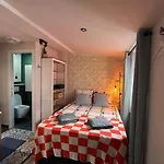 Cozy Studio In Menton Old Town - Near Parking