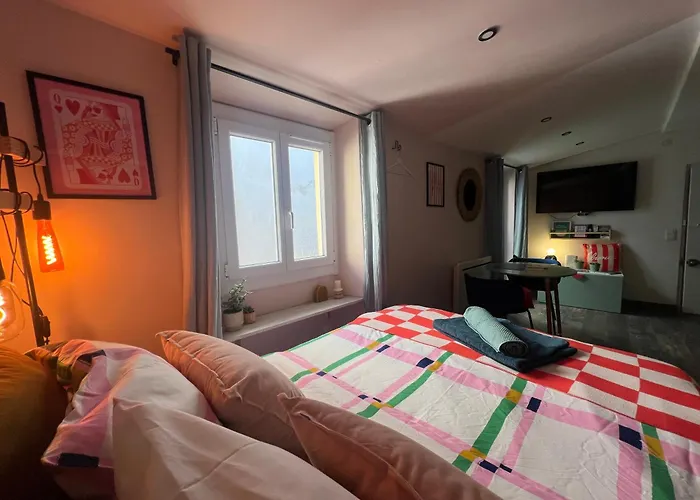 Cozy Studio In Menton Old Town - Near Parking